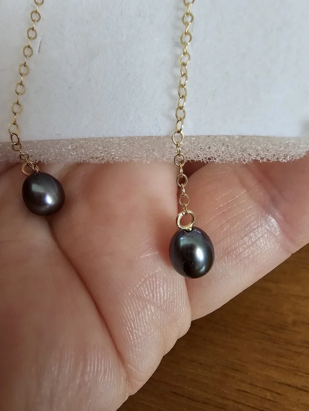 JCM 14K Yellow Gold Black Pearl Threader Earrings – Fine Minimalist Dangle Drop